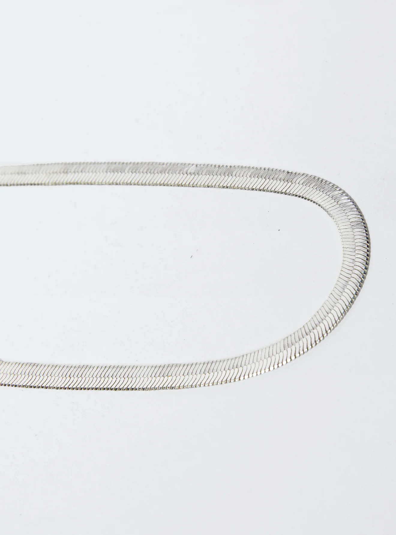 HERRINGBONE CHAIN NECKLACE - Image 3