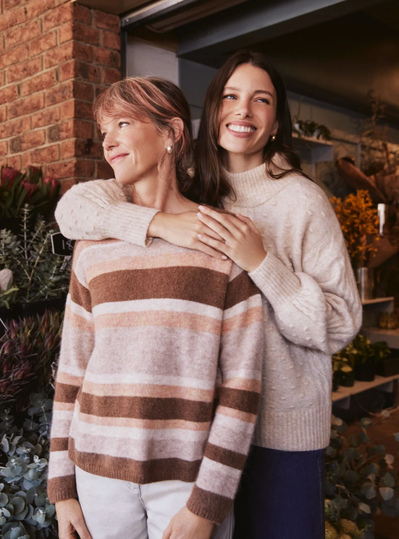 MIA SWEATER - Image 8
