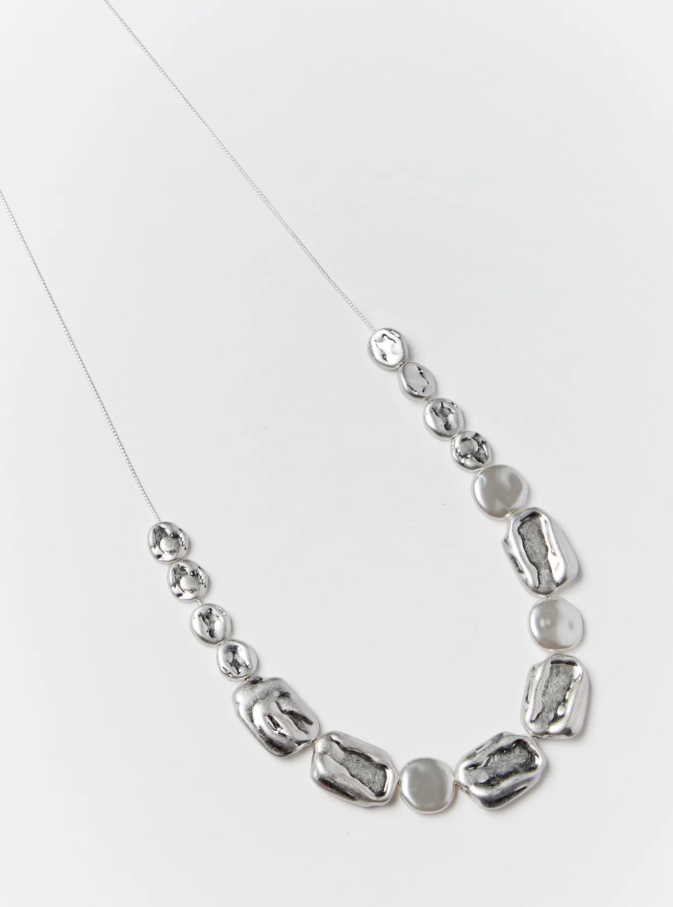 RUSTIC DISC & PEARL NECKLACE