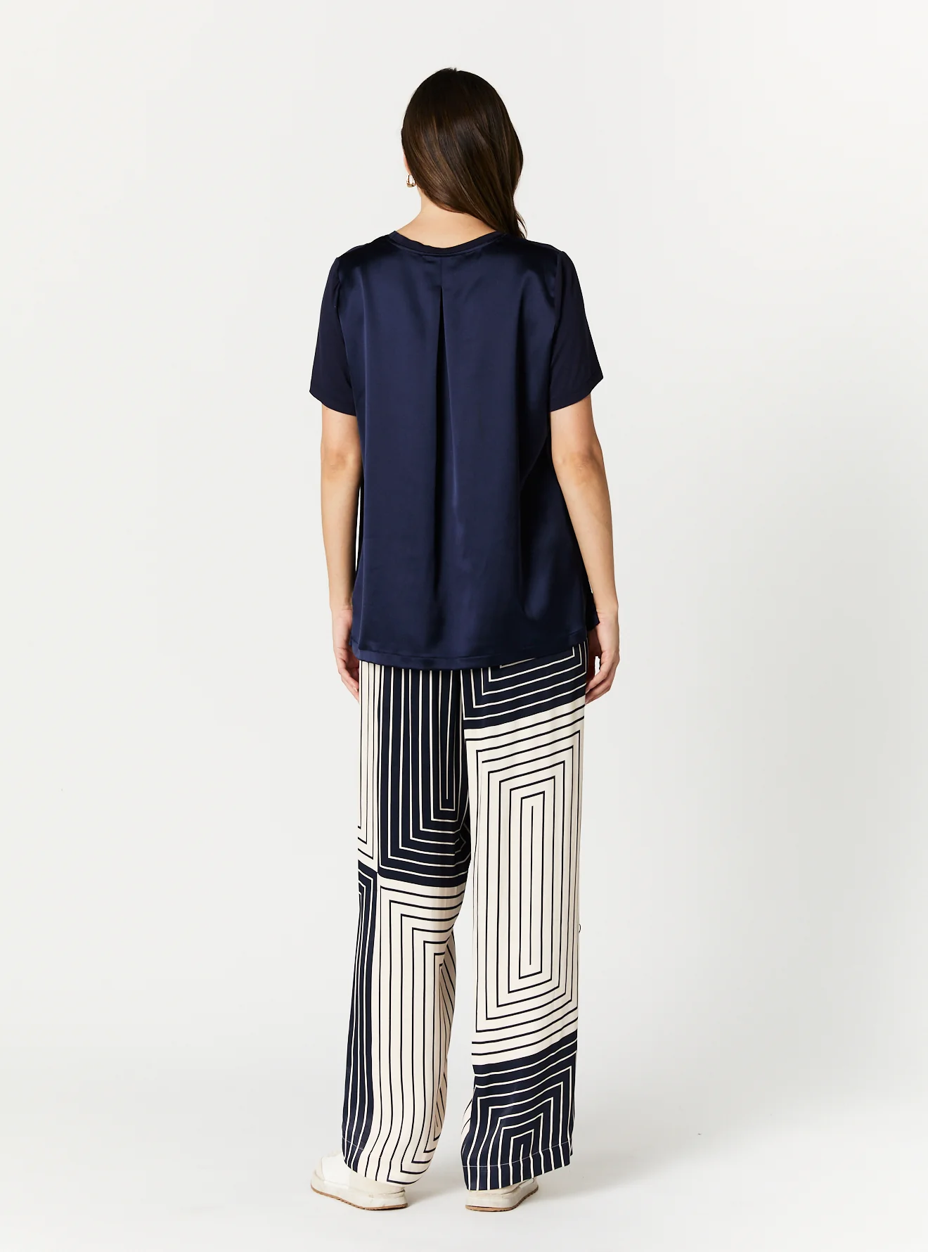 SERENA PANT - Image 3