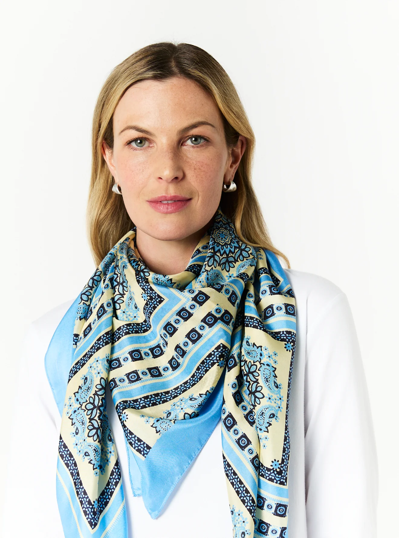 TOTAL CONTROL SCARF - Image 2