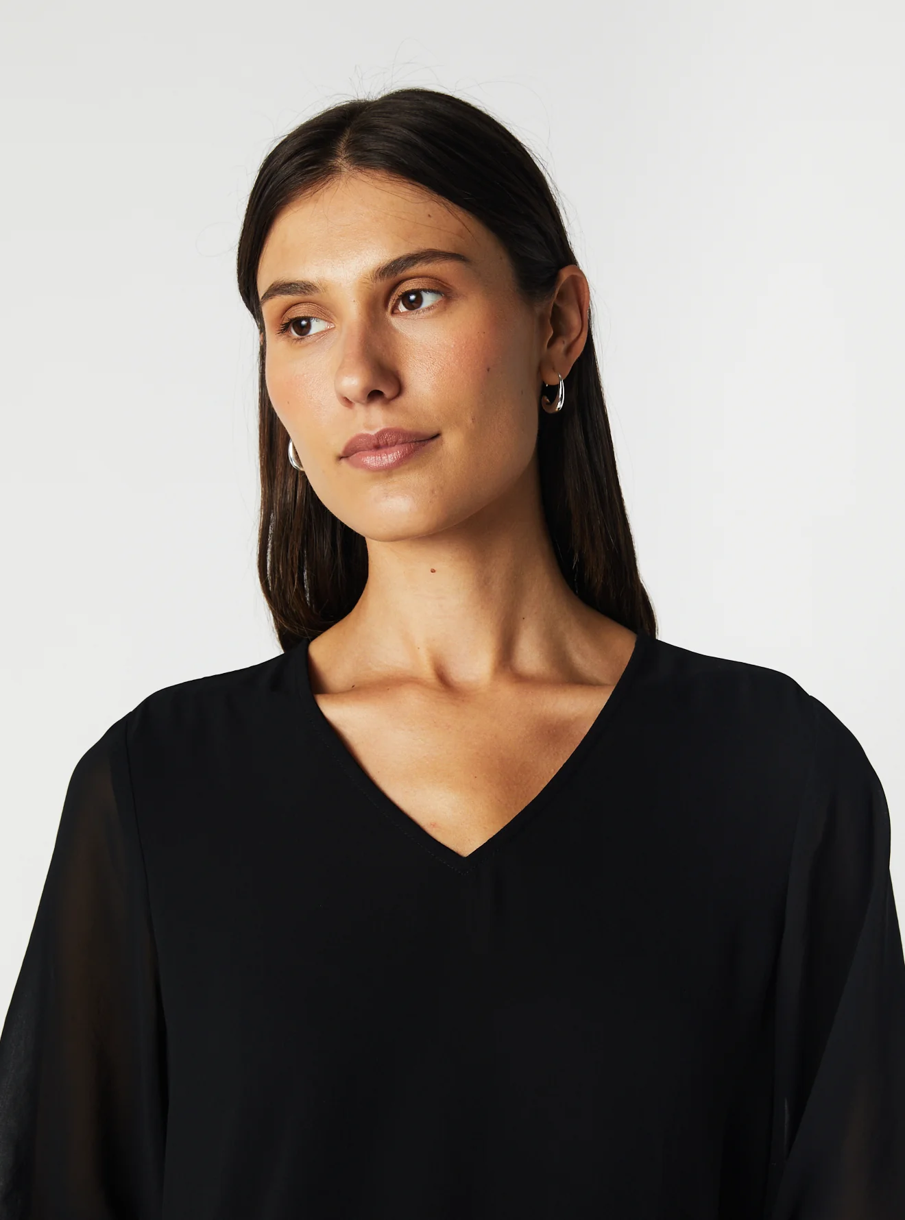 V-NECK LONG SLEEVE TOP - Image 4